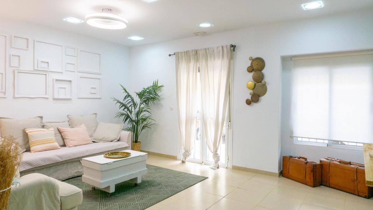 Apartment Caleta Beach Málaga Eksteriør billede